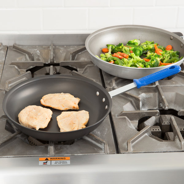 Sartén de aluminio anodizado con mango cool de 25.4 cm (Outlet) - Vollrath